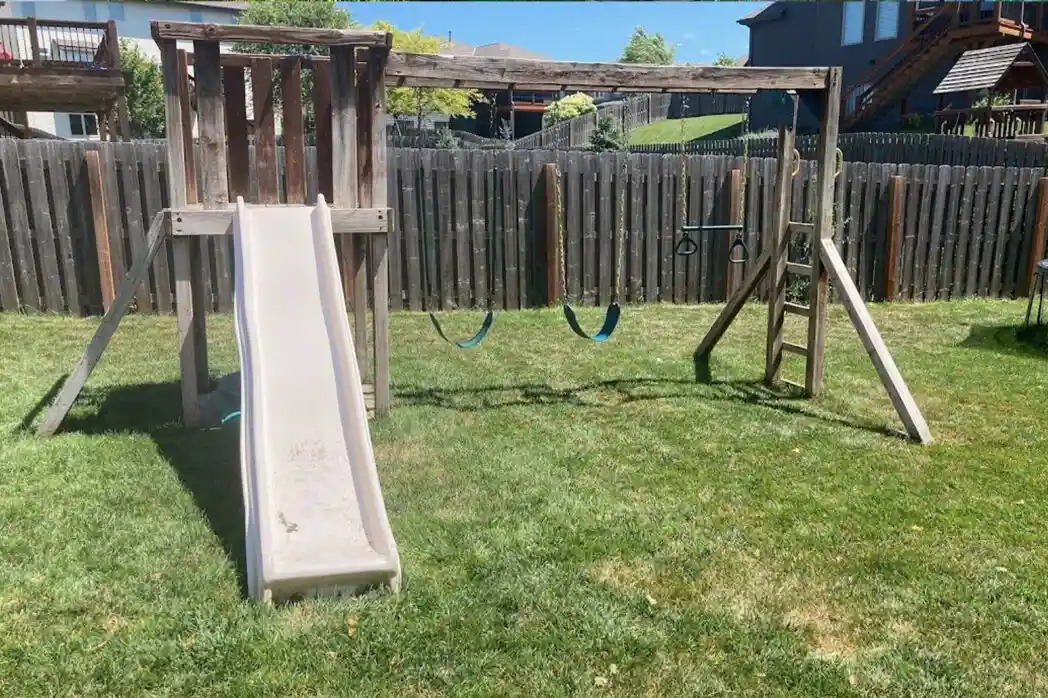 Swing-Set-Removal